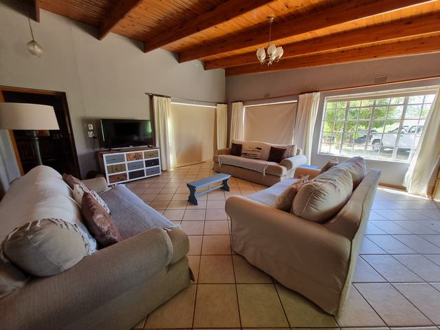 4 Bedroom Property for Sale in Prince Alfred Hamlet Western Cape